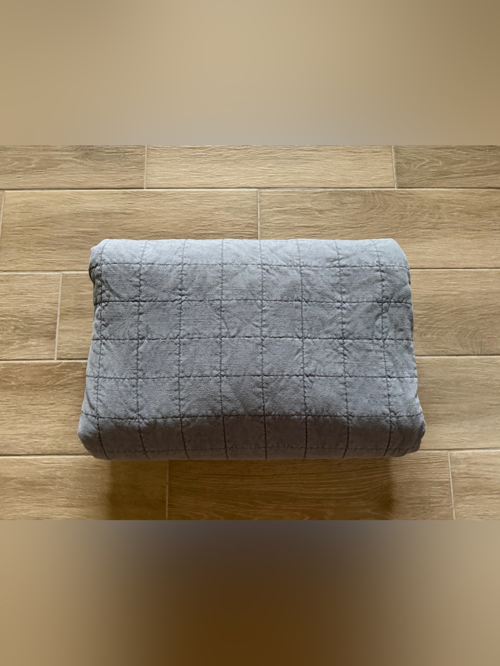Casaluna linen rayon king size blanket quilt gray mild damage in photo weighted